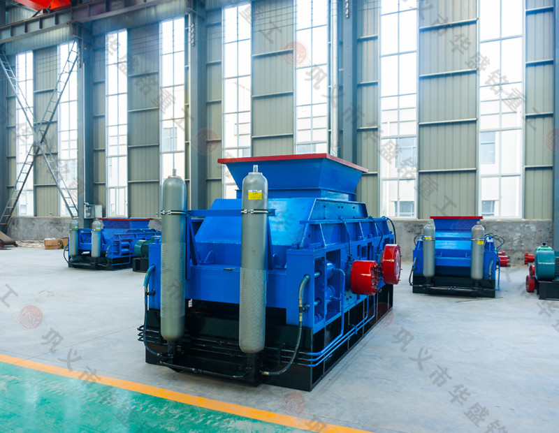 處理濕物料用什么制砂機？液壓對輥制砂機多少錢一臺？